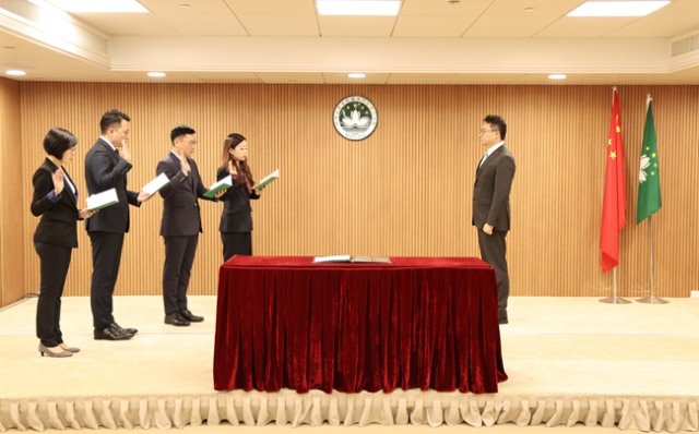 檢察長辦公室舉行主任、副主任及顧問就職儀式