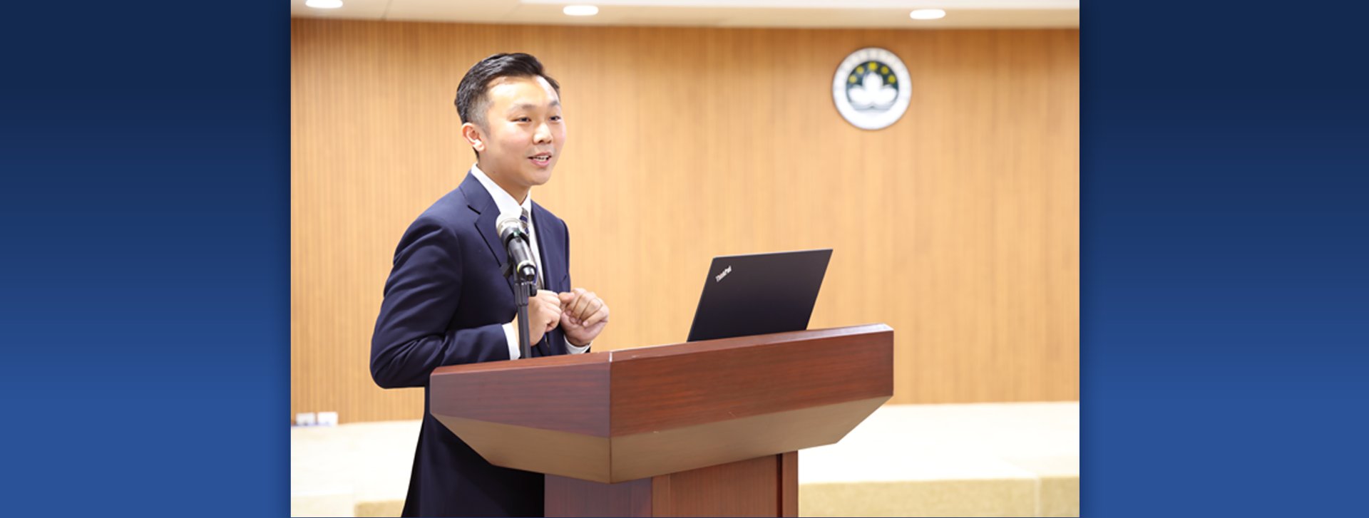 2025.10.27_檢察官鮑衍亨向香港國際廉政學院“反貪專業文憑課程及基礎指揮課程”學員介紹檢察官工作及職責