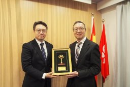 唐曉峰檢察長率團訪問香港律政司及廉政公署